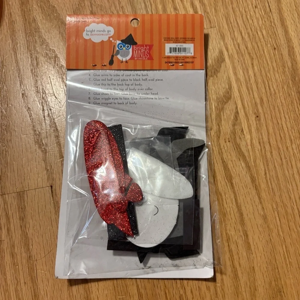Dracula Felt Kit for Kids Craft NEW Halloween